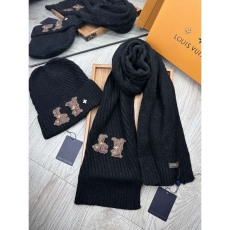 Louis Vuitton Caps Scarfs